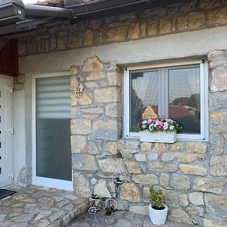 Kuca Za Iznajmljivanje Andrija * Ljubuski