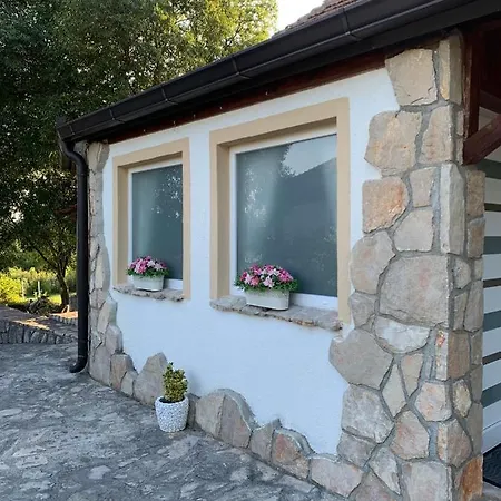 Kuca Za Iznajmljivanje Andrija Apartament